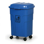 pojemnik na śmieci w kolorze niebieskim